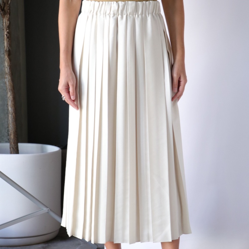 Tibi featherweight pullon pleated skirt XXS pearl